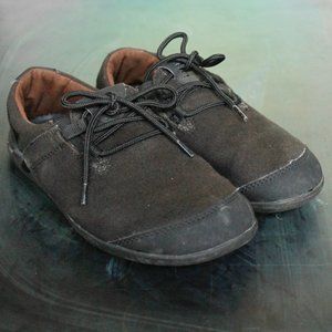 Hana Xero minimalist shoes